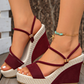 👡 50% RABATT! ☀️ Sandaler med kilklack för damer – Bekväma, stadiga & snygga – perfekta för sommarklänningar, shorts eller en dag på stan – dämpad sula för långa promenader 🌸